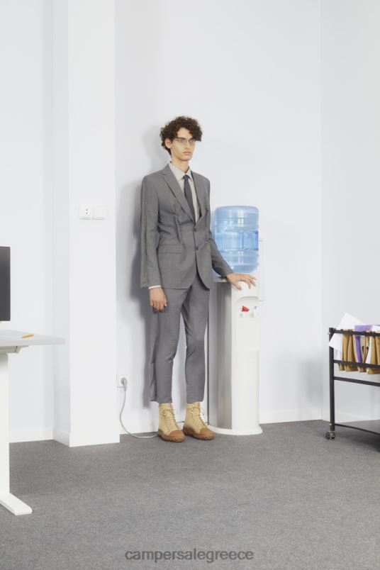 ανδρικά μποτάκια από υφασμάτινα και δερμάτινα τρίμματα μπεζ νέες παραλαβές Camper V20TF1256 μπεζ